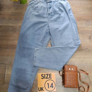 Women's jeans
