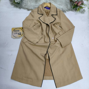 Women trechcoat